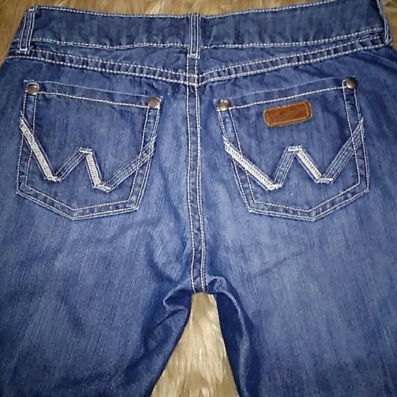 Wrangler Jeans - Picture 6 of 8